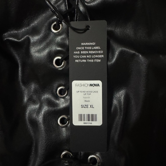 Fashion Nova Black Lace-Up Crop Top - Picture 3 of 3